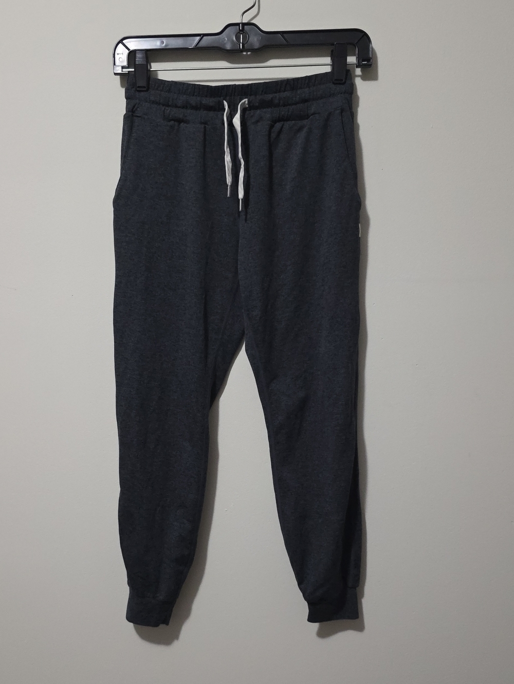 Vuori Performance Jogger Dreamknit Pant Athleisure Grey Gray Charcoal XXS